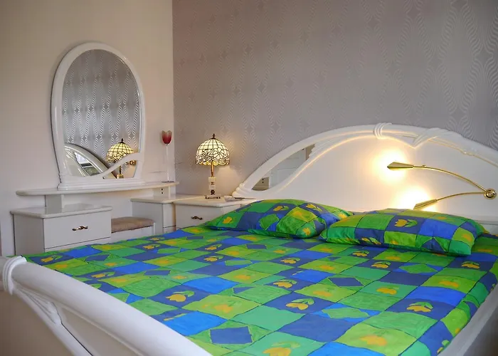 Lebska Homestay szállás *